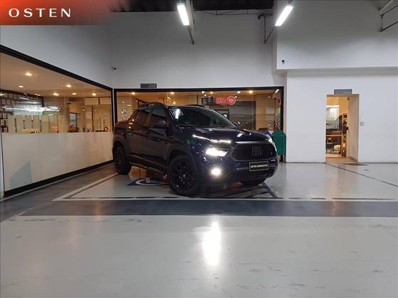 FIAT TORO 2.0 16V TURBO DIESEL ULTRA 4WD AT9 FIAT TORO 2.0 16V TURBO DIESEL ULTRA 4WD AT9